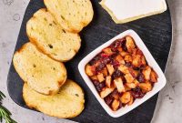 Sweet-Tart Orchard Berry Chutney