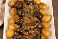 Tender Slow Cooker Pot Roast with Savory Mushrooms