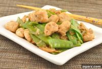 Zingy Ginger Chicken with Crunchy Snow Peas