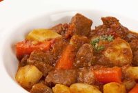 Succulent Pressure Cooker Beef Stew