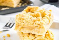 Authentic German Apple Streusel Traybake