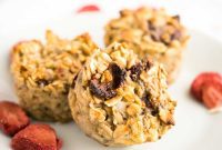 Healthy Strawberry Baked Oatmeal Cups