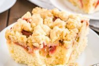 Tangy Rhubarb Streusel Cake