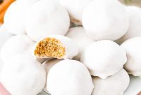 Sugar-Dusted Winter Spice